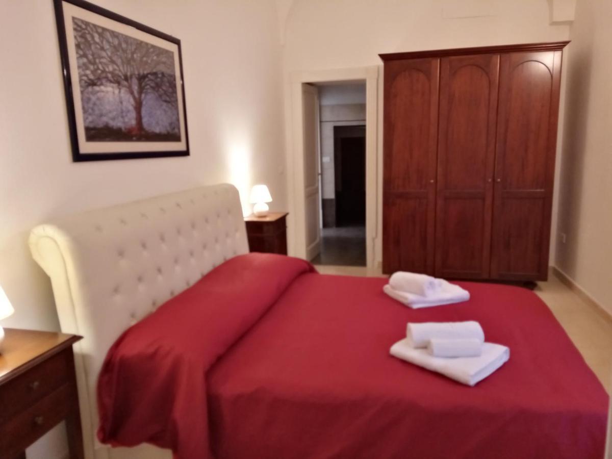 Bed and Breakfast Dimora Storica Le Perle Лечче Экстерьер фото
