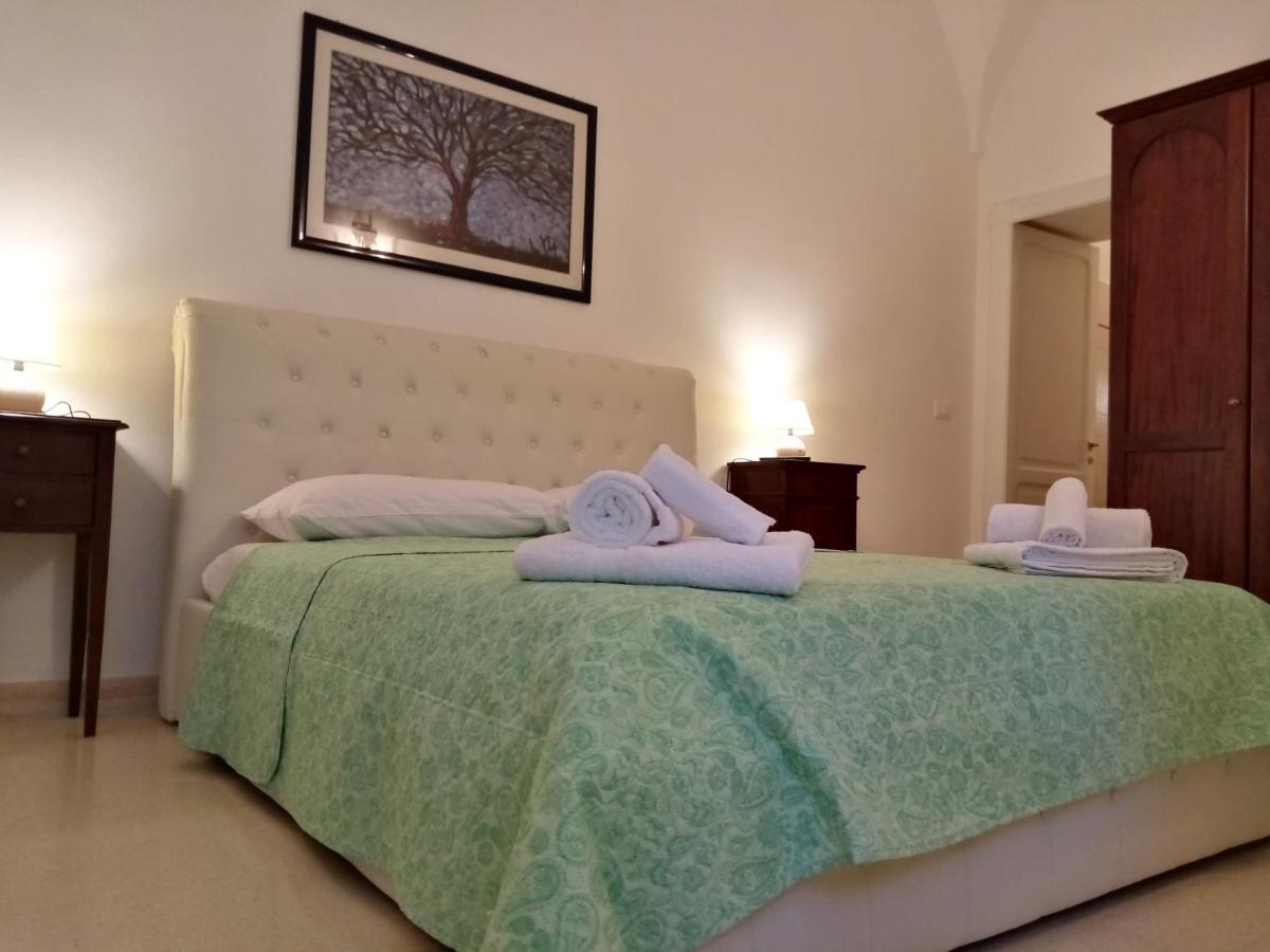 Bed and Breakfast Dimora Storica Le Perle Лечче Экстерьер фото