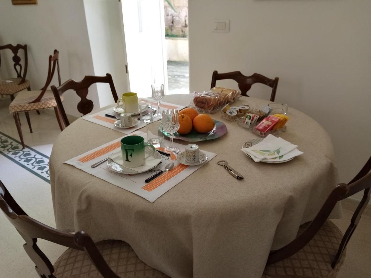Bed and Breakfast Dimora Storica Le Perle Лечче Экстерьер фото